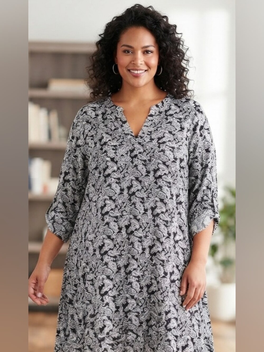 Lily Morgan Black & White Paisley V-Neck Shift Dress / Tunic (Size 3X)